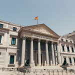 España enfrenta un coste económico de hasta 10.400 millones de euros por el conflicto con inversores internacionales España enfrenta un coste económico de hasta 10.400 millones de euros por el conflicto con inversores internacionales