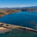 Más de 72.000 inmigrantes marroquíes cruzan a nado a Ceuta por el espigón del Tarajal
