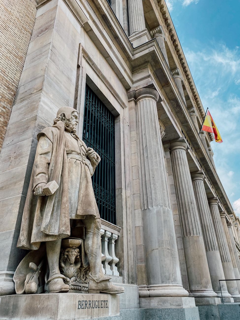 Junts y PP exigen a Illa explicaciones por PISA y critican su balance "triunfalista"