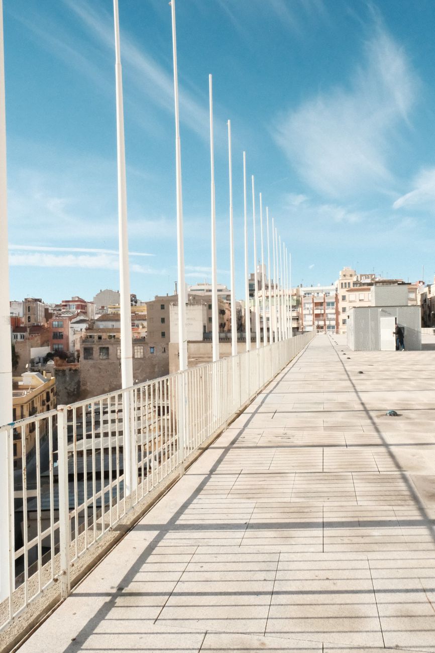 Gobierno y autonomías envían 45.000 vacunas a Ceuta tras llegada masiva de inmigrantes