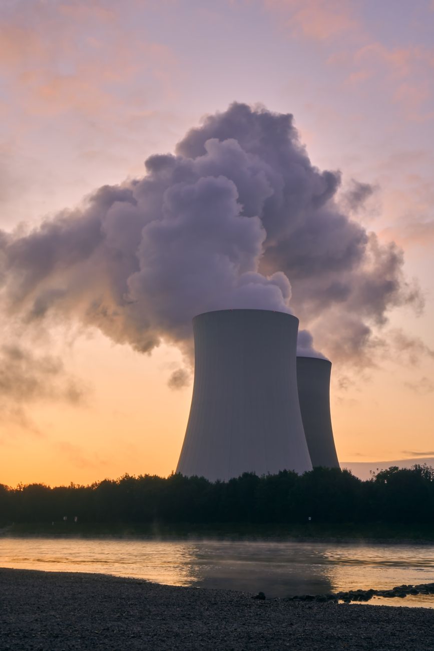 EDF detiene tres reactores nucleares en Gravelines por afluencia masiva de medusas