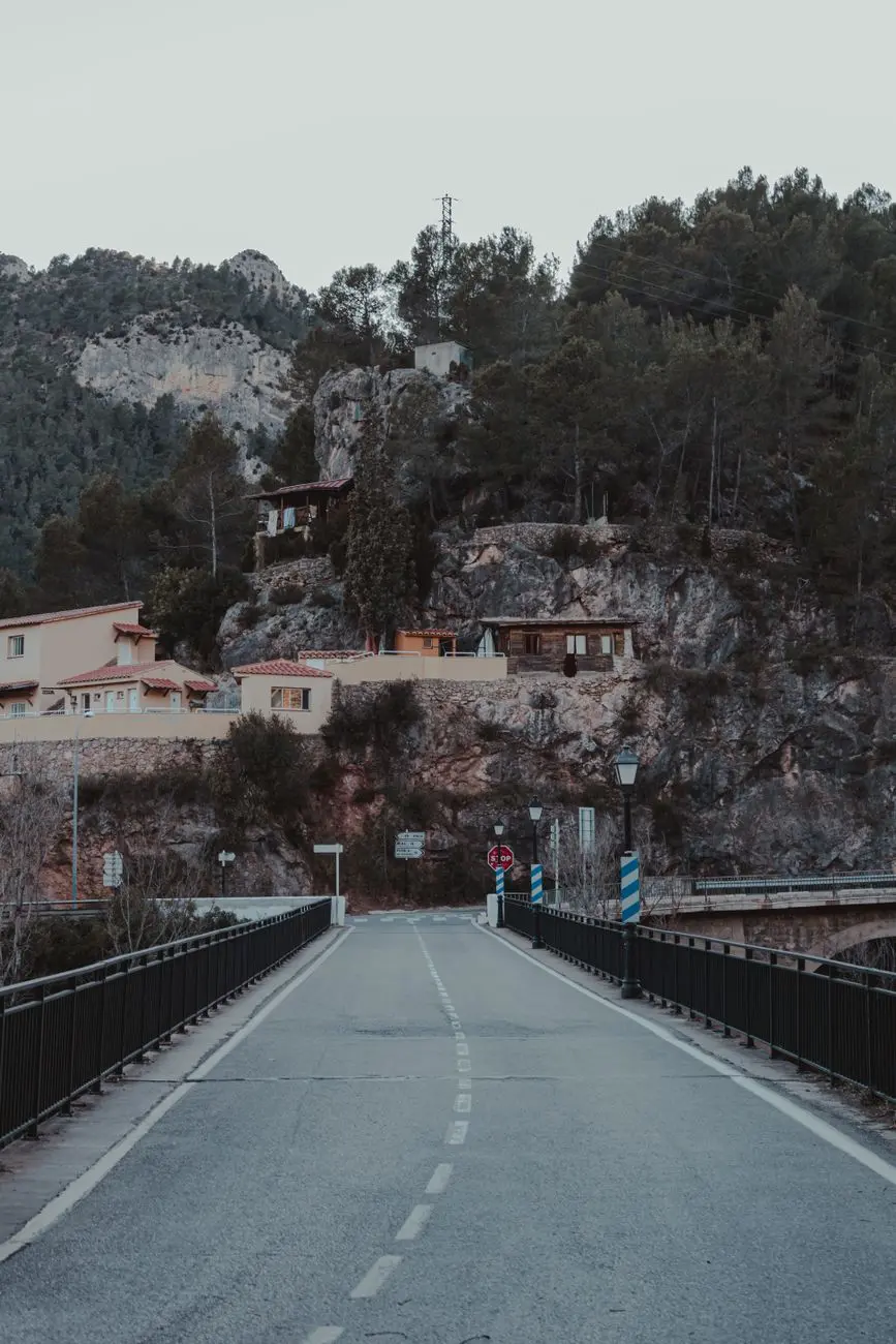 Justicia despliega 28 refuerzos judiciales en Ceuta tras la entrada de 80.000 inmigrantes