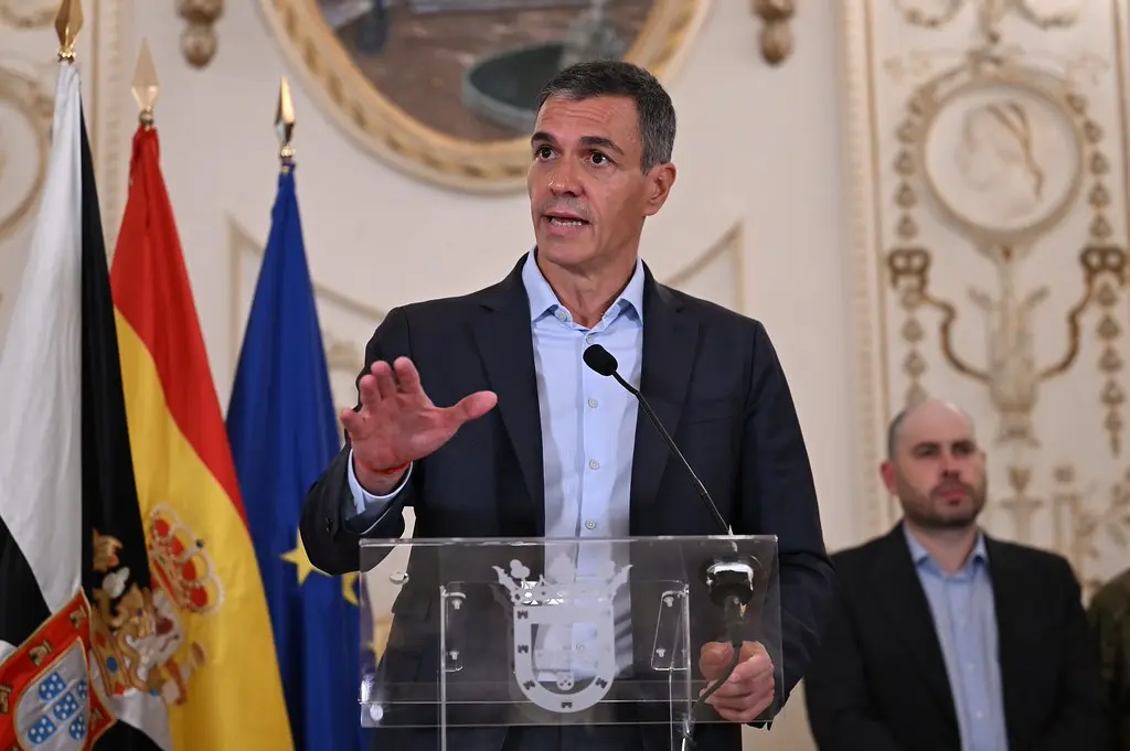 Sánchez corrige su error sobre Felipe VI y Ceuta: 12 años, no 20
