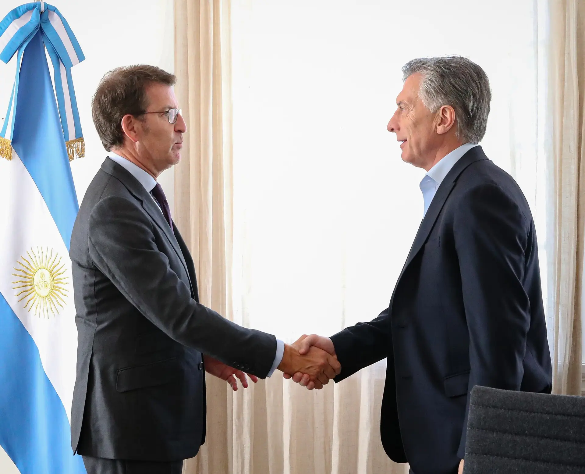 Feijóo celebra la planta SAIC en Ferrol y culpa al Gobierno de Sánchez