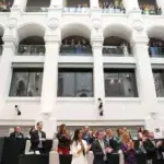 Almeida ironiza con el baile de cifras en la concentración por Ceuta