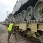 Defensa reserva 110 millones para transportar blindados y tropas en tren hasta 2030
