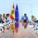 Albares censura que socios de la UE amplifiquen bulos sobre Ceuta