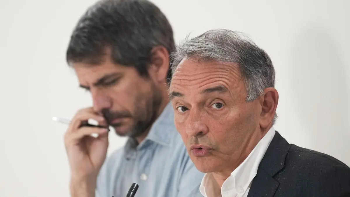 IU y Podemos urgen a trasladar migrantes de Ceuta a la Península