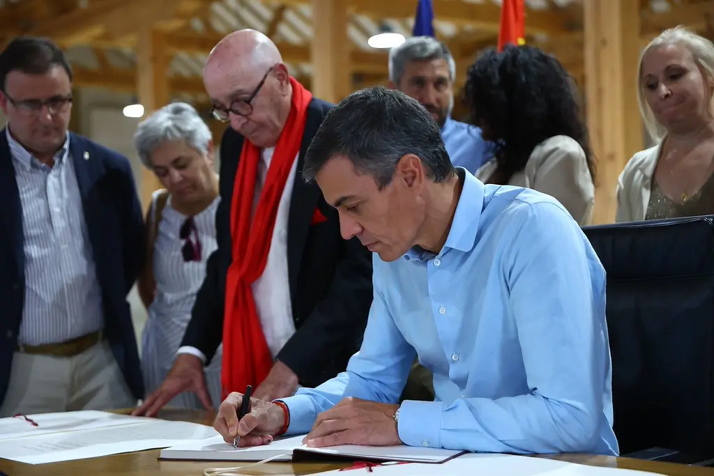 El líder del PP presenta el lema 'Por fin' para las generales del 29N