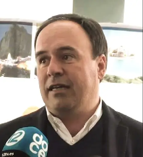 Un dosier con 'riesgo penal real' contra Pérez Llorca llega al PSPV para frenar su candidatura