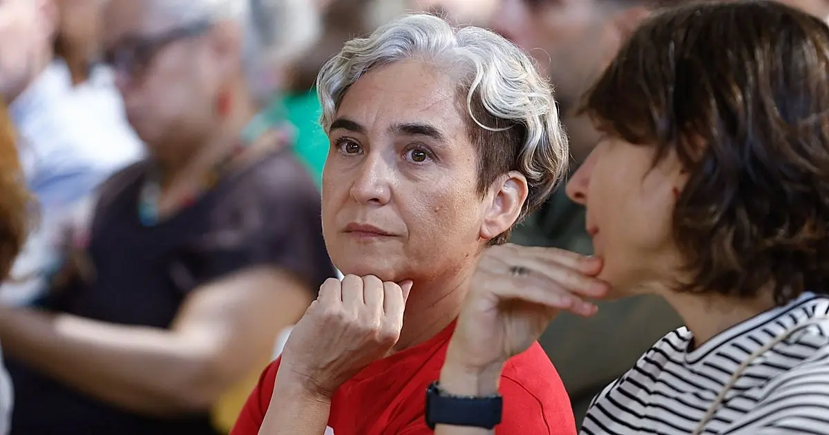 Ada Colau ofrece ceder su candidatura para unir a Podemos y ERC