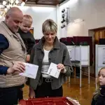 Lista Unida gana en Letonia con el 35,3% y 42 escaños de 100