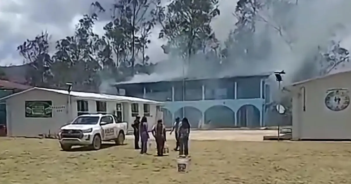 Un incendio por explosivo obliga a suspender las votaciones en Sorochuco