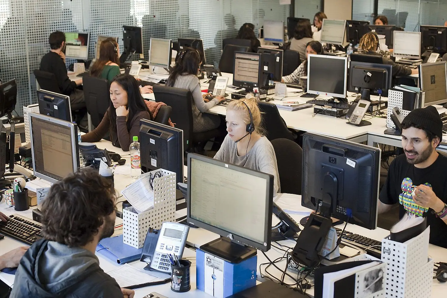 Cataluña obliga desde este lunes a detallar salarios y algoritmos en el contrato