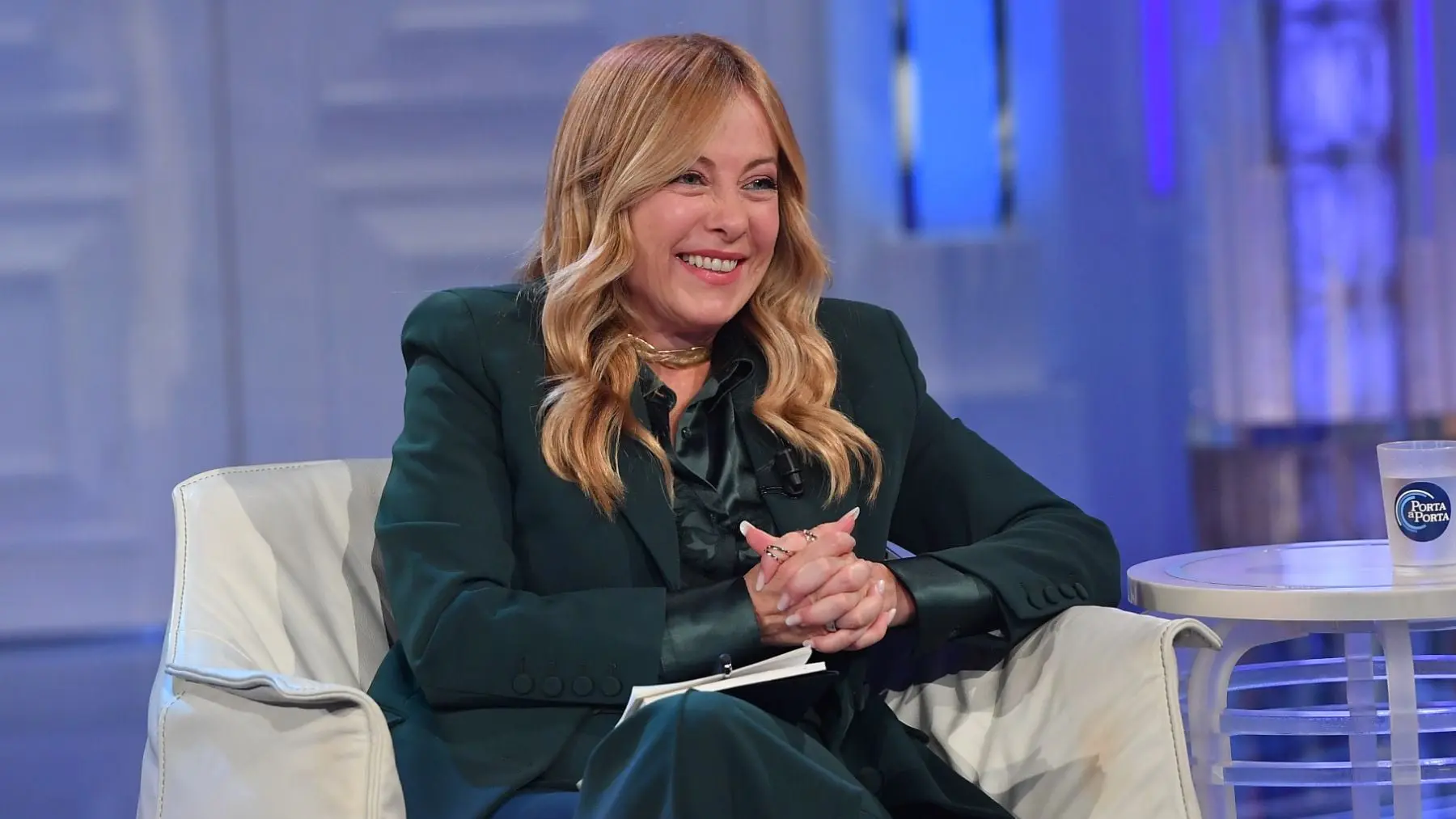 Meloni busca frenar la clonación de su voz mediante IA