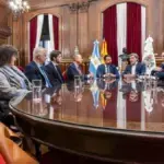 Queipo pide en Buenos Aires inversión para que los jóvenes vuelvan a Asturias Queipo pide en Buenos Aires inversión para que los jóvenes vuelvan a Asturias