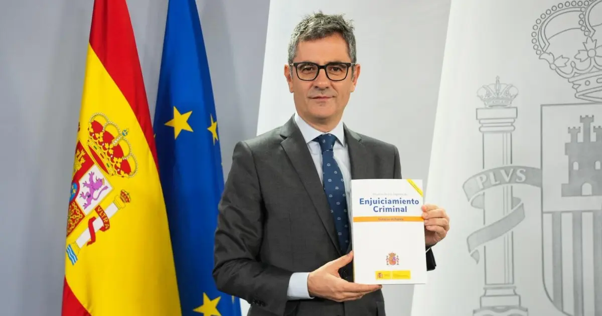 Bolaños pierde dos leyes judiciales por bloqueo de Junts y disolución