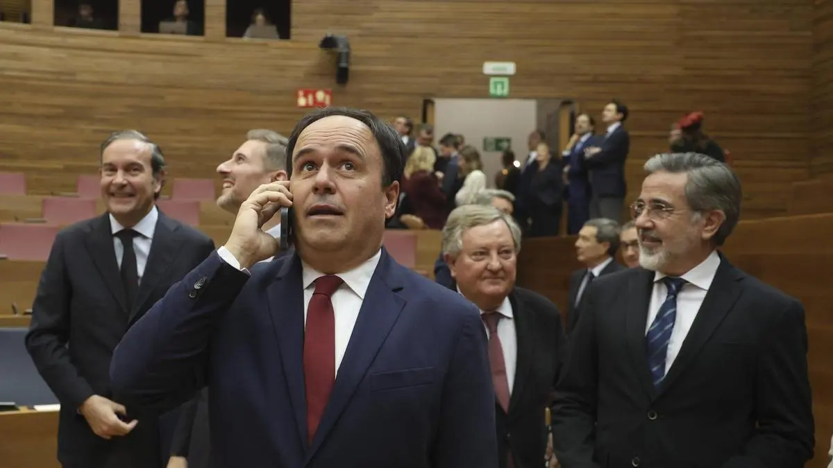PP valenciano supera mayoría absoluta con Vox según encuesta