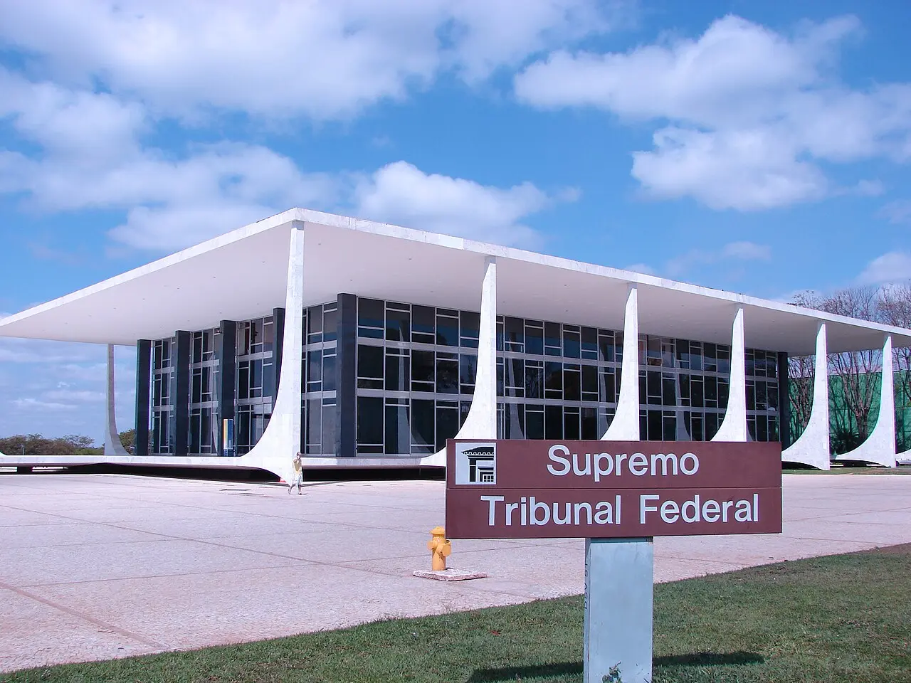 El Supremo suspende el voto de 444.335 electores por la ley de nietos