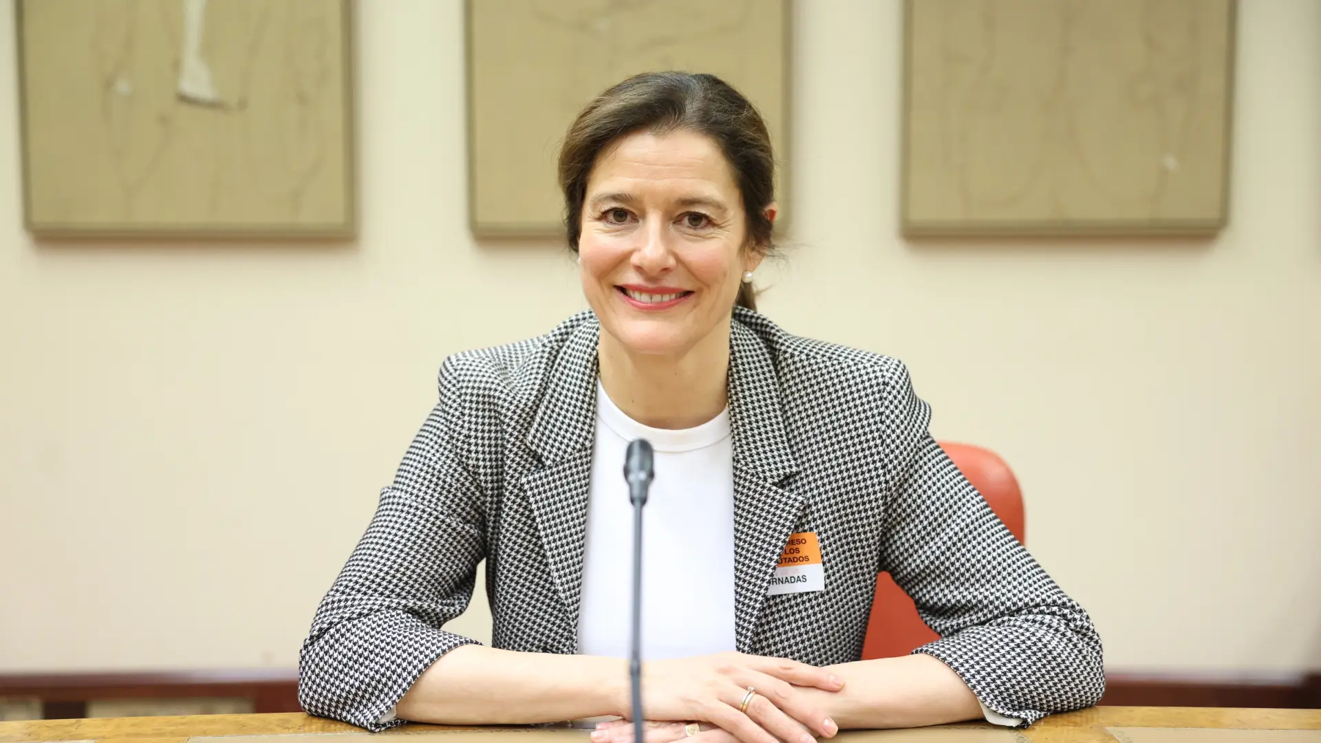 Democracia21 aspira a entrar en el Congreso con Miriam González