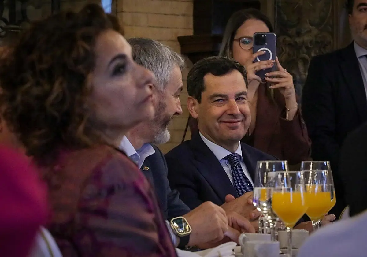 Juanma Moreno celebra la Hispanidad desde Bruselas