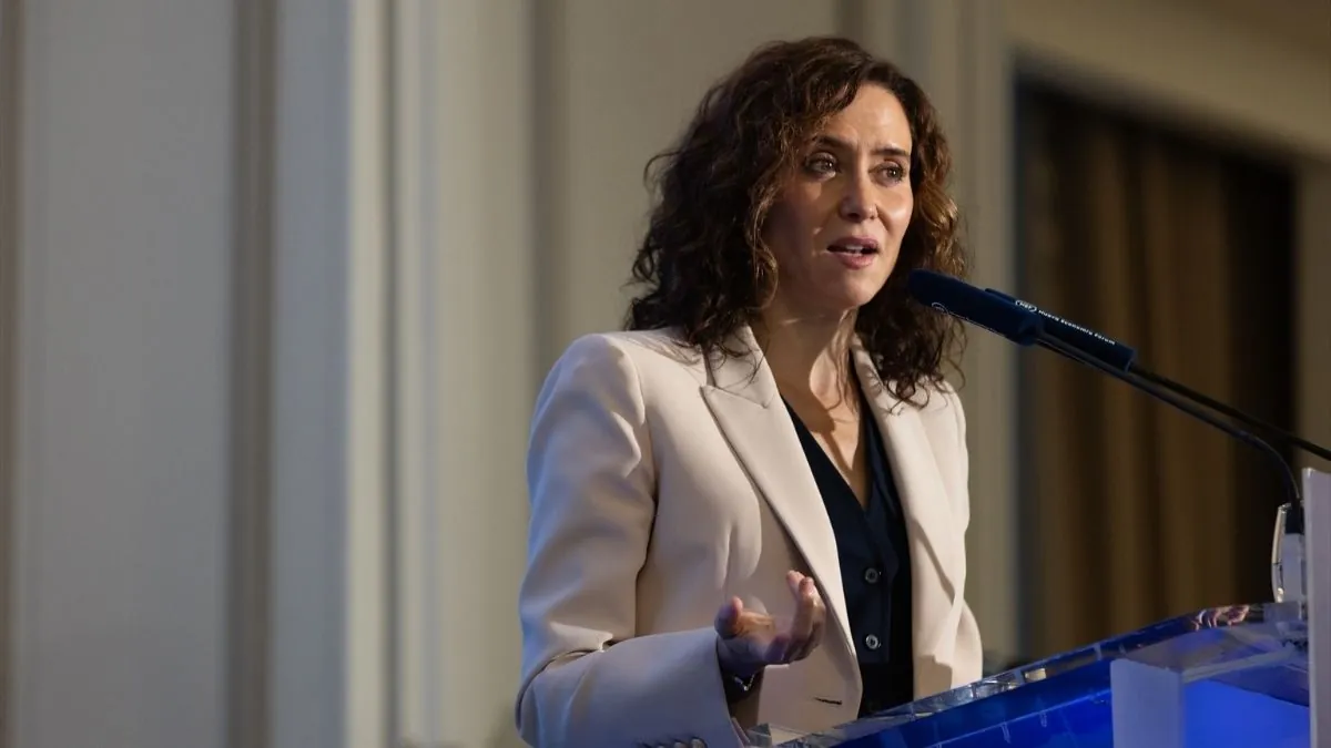 Isabel Díaz Ayuso denuncia agresión a periodistas en la Puerta del Sol