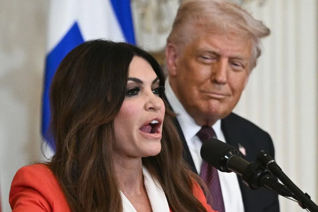 La Casa Blanca pide la renuncia de la embajadora Guilfoyle en Grecia