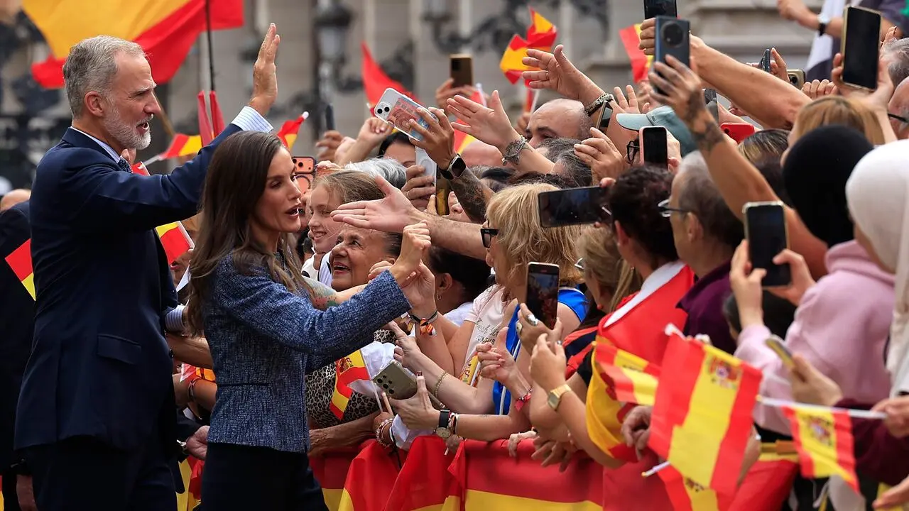 Felipe VI reivindica soberanía de Ceuta tras 80.000 entradas