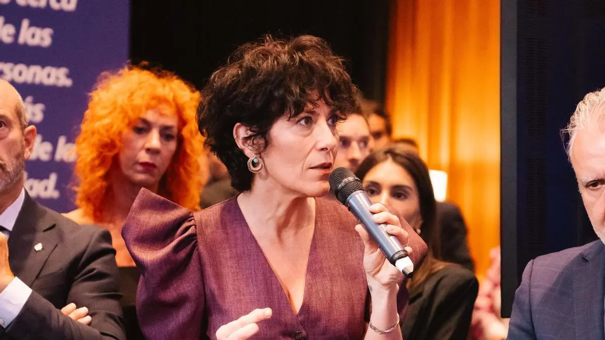 Elma Saiz rechaza los insultos al presidente Pedro Sánchez