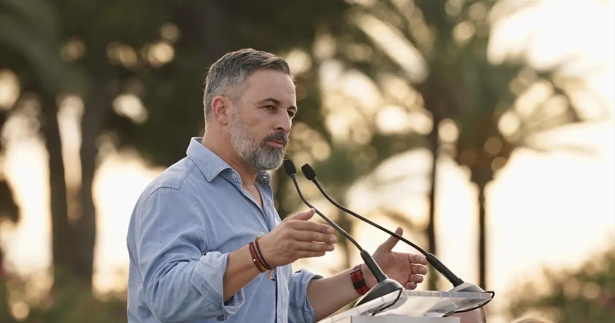 Abascal arranca precampaña para el 29-N en Estepona