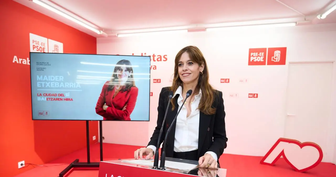Maider Etxebarria oficializa su candidatura a la alcaldía de Vitoria