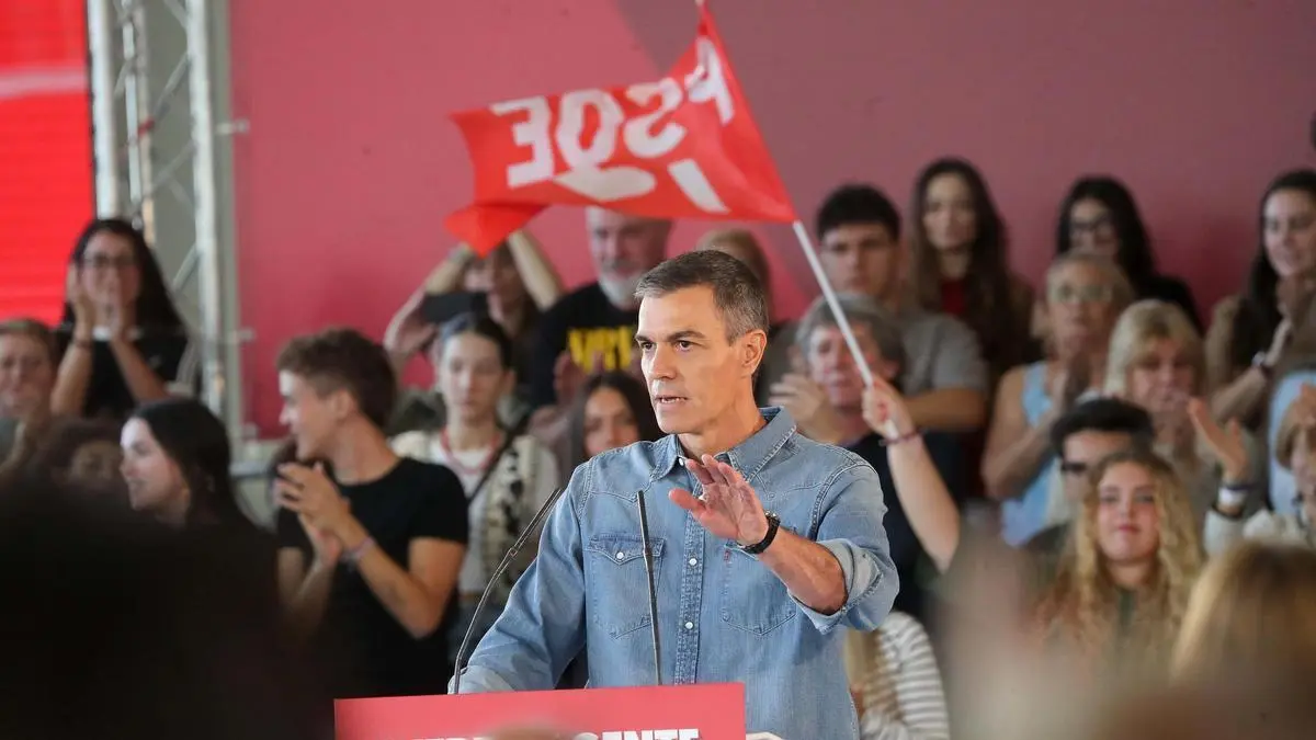 Pedro Sánchez celebra su primer mitin en Zaragoza