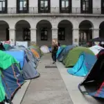 Pedro Casares dice que prevalecerá el derecho a acampar en Porticada