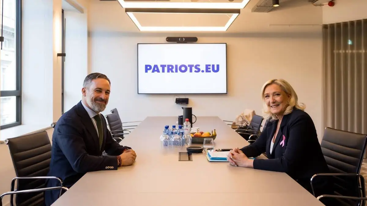 Santiago Abascal se reúne en Bruselas con líderes Patriotas por Europa