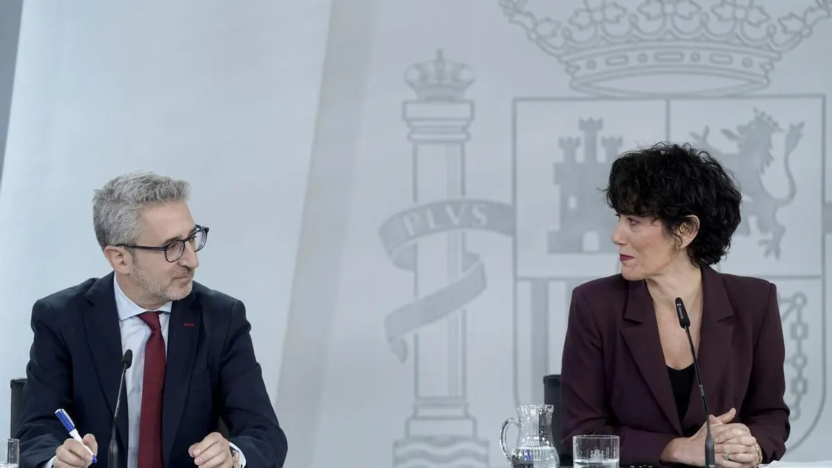 El PSOE promete cuatro años sin recortes de pensiones y critica al PP