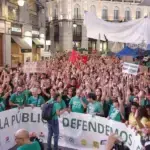 Los docentes no universitarios tiñen de verde el centro de Madrid