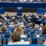 Mitsotakis pide a la UE un mecanismo para suspender el asilo