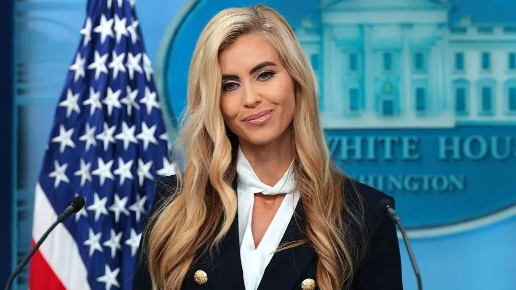 Trump nombra a Katie Zacharia como secretaria de prensa el 9 de octubre