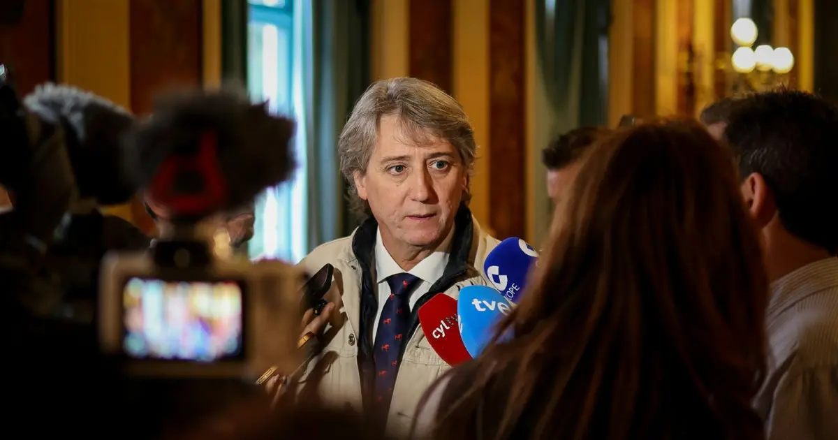 Martínez admite que Ferraz decidirá las listas del 29 de noviembre