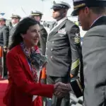 La ministra Robles recibe el sexto destructor estadounidense en Rota