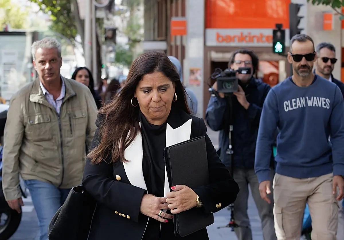 El clan de Los Rochos recibe instrucciones de 'cloacas' del PSOE