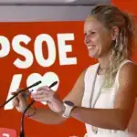 Pedro Sánchez respalda a Montse Mínguez tras escándalo inmobiliario Pedro Sánchez respalda a Montse Mínguez tras los 30 pisos de su marido
