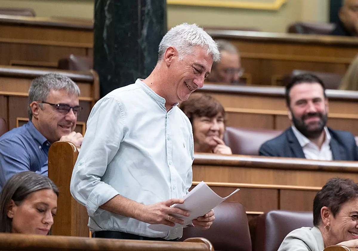 EH Bildu renovará su grupo y Oskar Matute será portavoz
