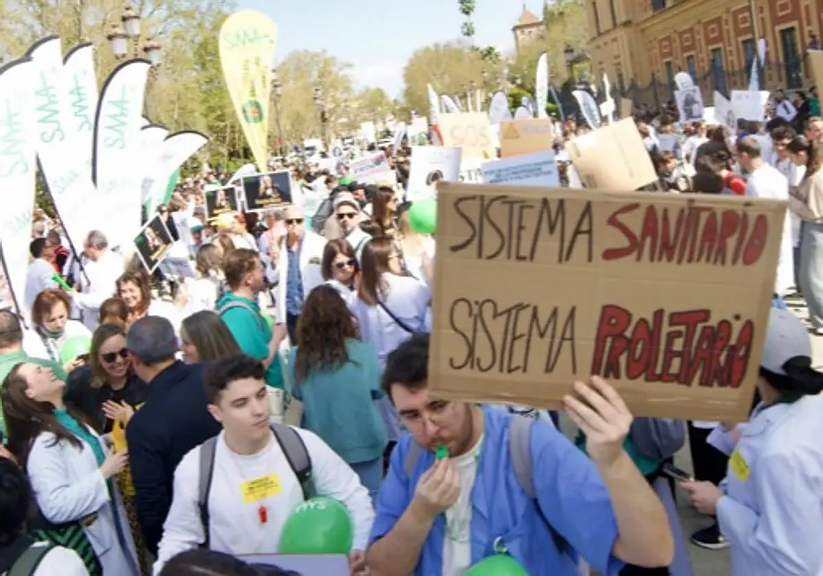 Doctores durante una protesta Doctores durante una protesta. (ARCHIVO)