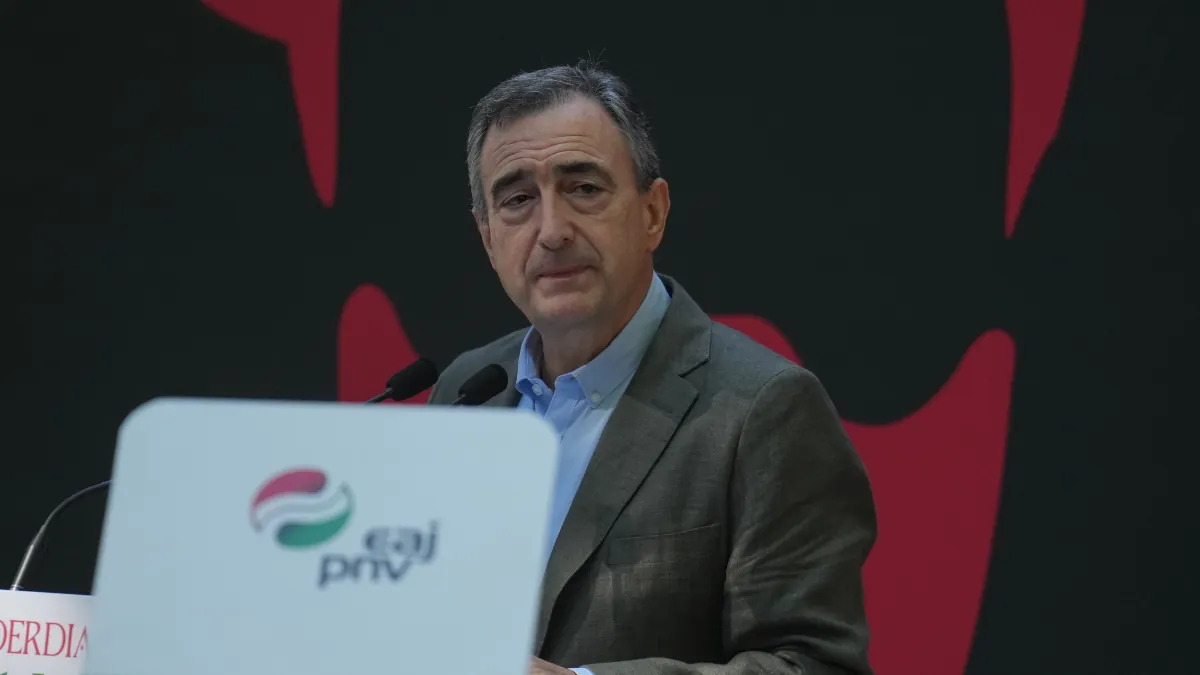 El PNV reivindica que sus votos han impedido gobernar a Vox durante los últimos años El presidente del PNV, Aitor Esteban. |