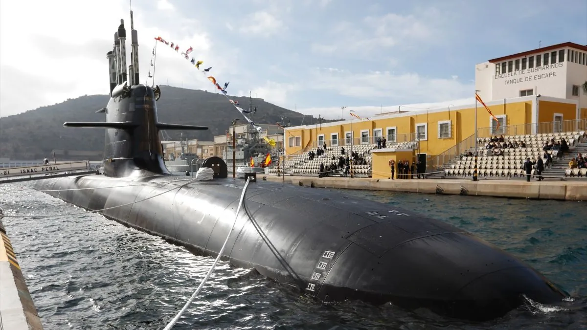 Las reparaciones del submarino S-81 cuestan a Defensa más de un millón en el último año Vista del submarino Isaac Peral S-81.