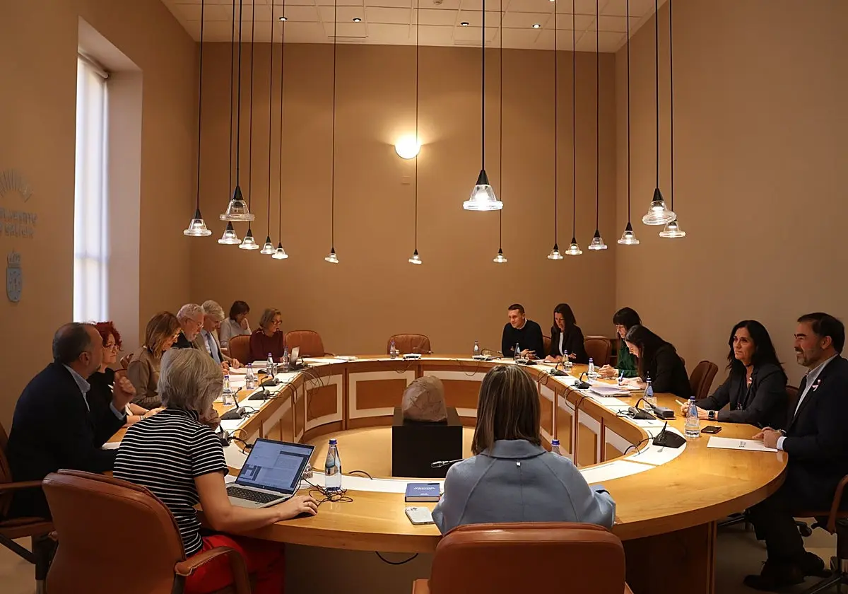 Reunión de la Xunta de Portavoces del Parlamento de Galicia para fijar el calendario de tramitación de los presupuestos de la