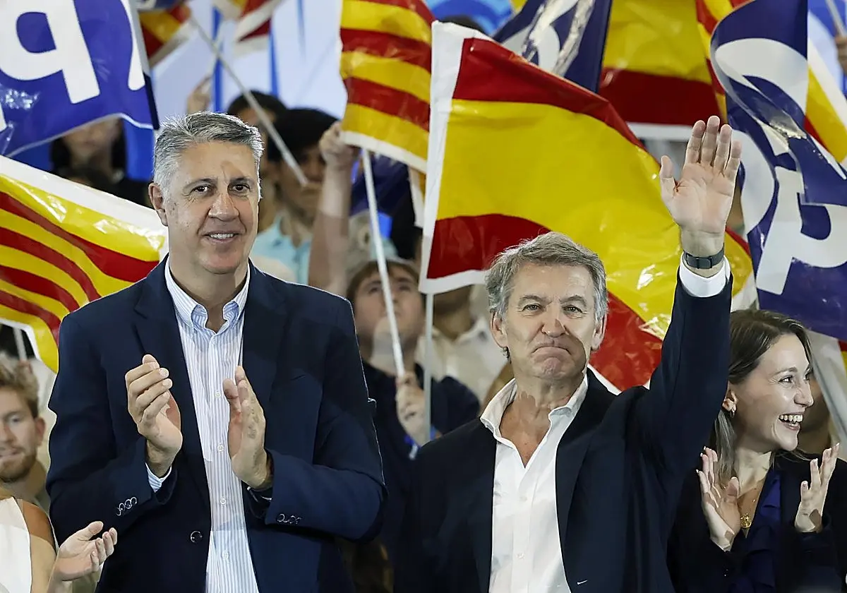 Xavier García Albiol y Alberto Núñez Feijóo, el domingo, en Barcelona. Xavier García Albiol y Alberto Núñez Feijóo, el doming