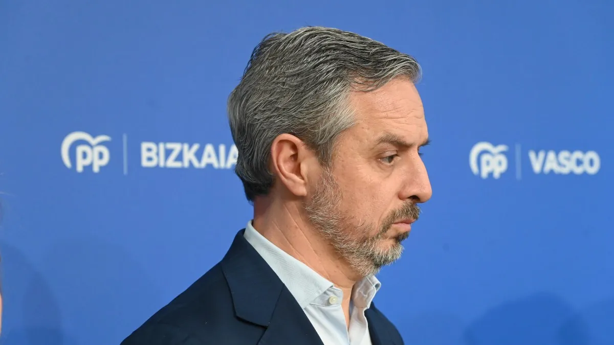 El PP suprimirá el impuesto a la banca porque considera que lo paga el cliente El vicesecretario de Economía del Partido Popu