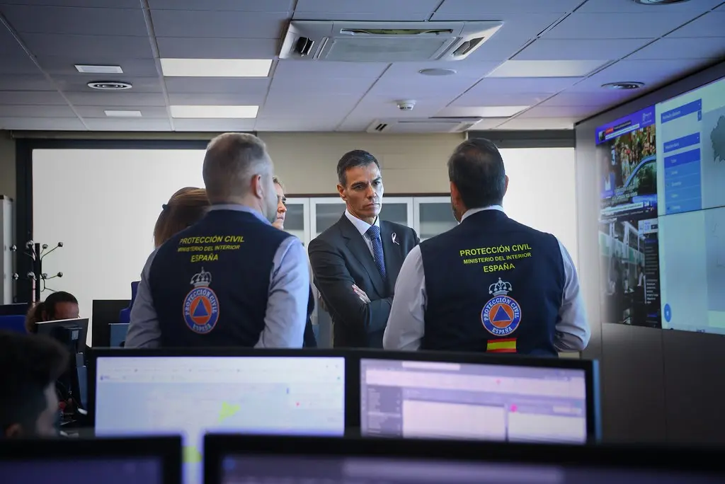 Pedro Sánchez asiste a la reunión de la Unidad de Verificación de Riesgos del Centro Nacional de Seguimiento y Coordinación d